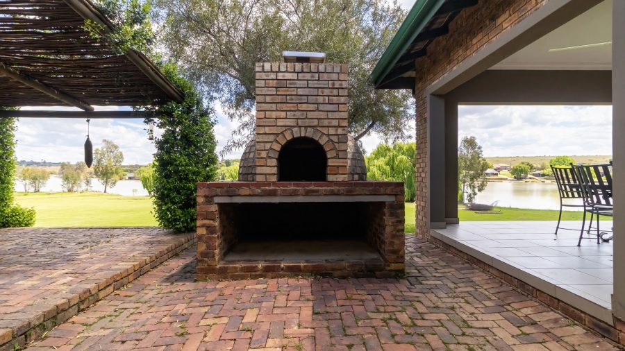 12 Bedroom Property for Sale in Deneysville Free State